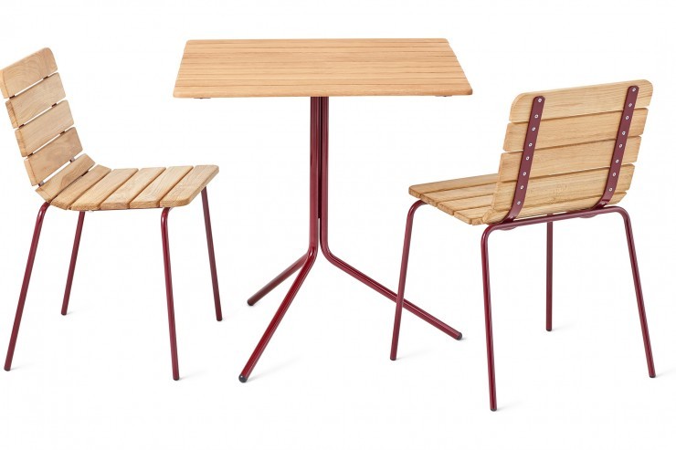 11th stoel is opgebouwd uit tien geoliede eiken latten 11th stoel is opgebouwd uit tien geoliede eiken latten