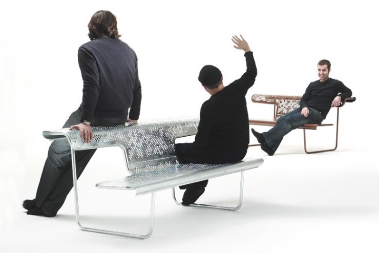 El Poeta Bank met strak design en meerdere zitmogelijkheden El Poeta Bank met strak design en meerdere zitmogelijkheden