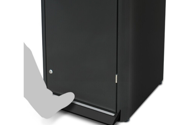 Geneva afvalbak met pedaalbediende dekselopening Geneva afvalbak met pedaalbediende dekselopening