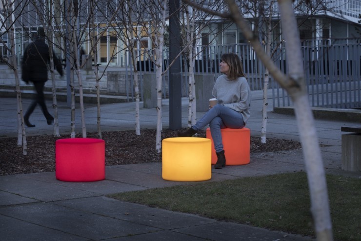 HopOp 500 Light Kruk - Speelelement, kruk en zitelement in één HopOp 500 Light Kruk - Speelelement, kruk en zitelement in één