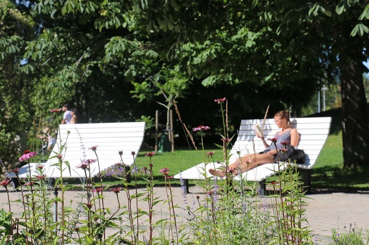 Kajen Loungebank om te rusten en relaxen 