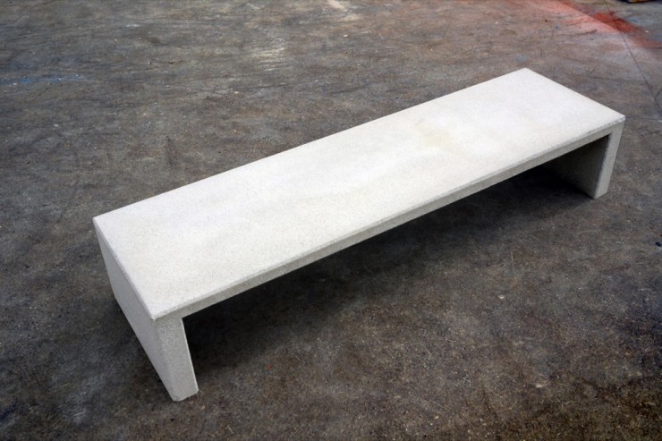 Lamina bank ideaal voor de buitenruimte zoals pleinen en parken Lamina bank ideaal voor de buitenruimte zoals pleinen en parken