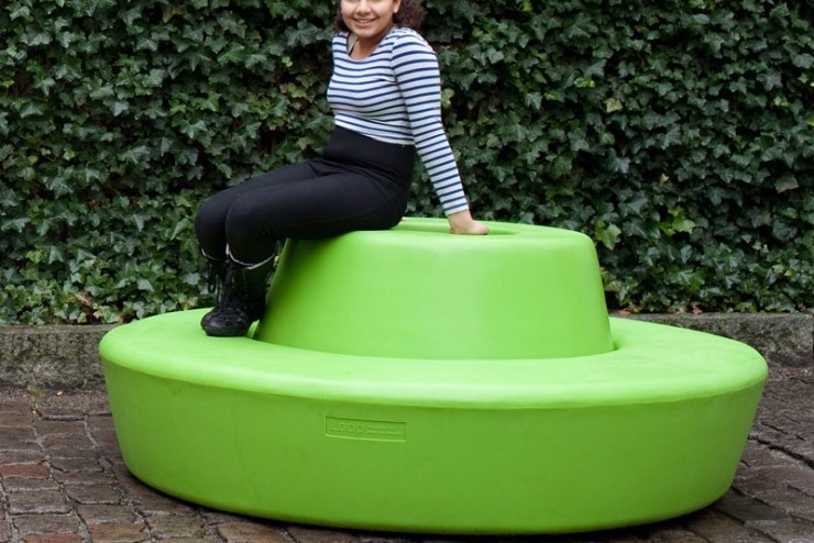 Loop Bank Rond met Rugleuning meerdere zitplekken Loop Bank Rond met Rugleuning meerdere zitplekken