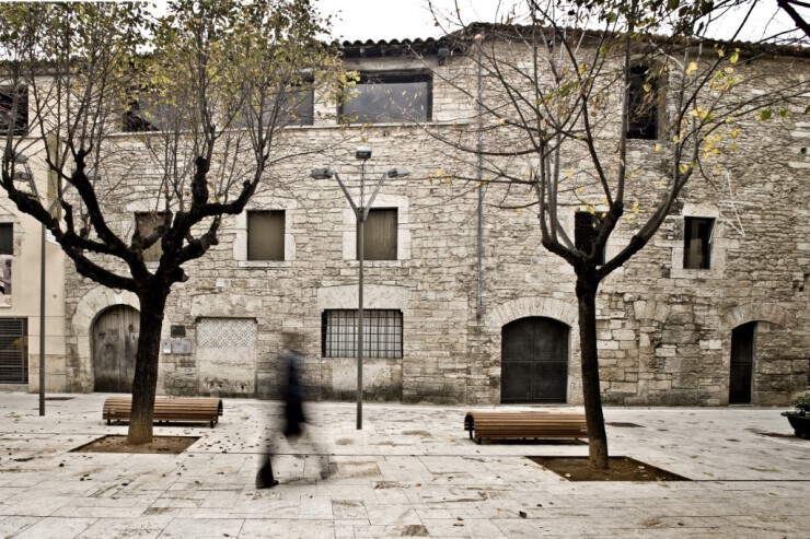 Maki bank - Ergonomische vorm voor optimaal zitcomfort Maki bank - Ergonomische vorm voor optimaal zitcomfort