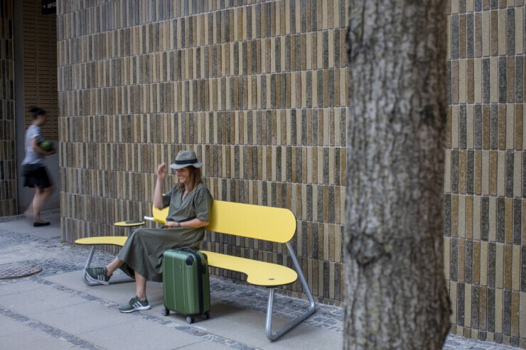 Plateau Bank Rugleuning - wachtbank Plateau Bank Rugleuning - wachtbank