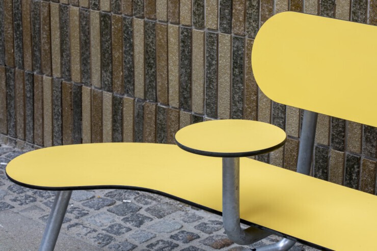 Plateau Bank Rugleuning met bijzettafel - goudgeel Plateau Bank Rugleuning met bijzettafel - goudgeel