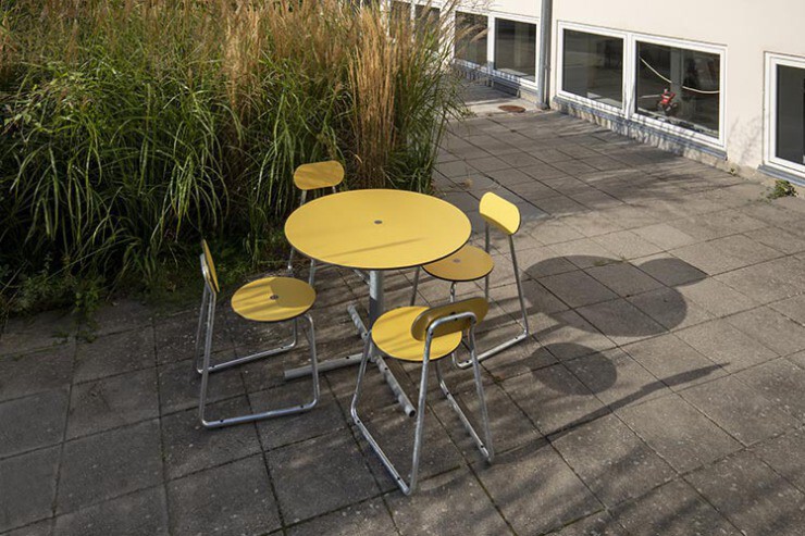 Plateau tafel rond met bijpassende City stoelen