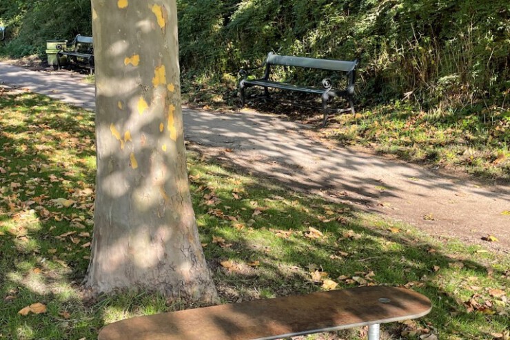 Plateau bankje neemt weinig ruimte in beslag Plateau bankje neemt weinig ruimte in beslag