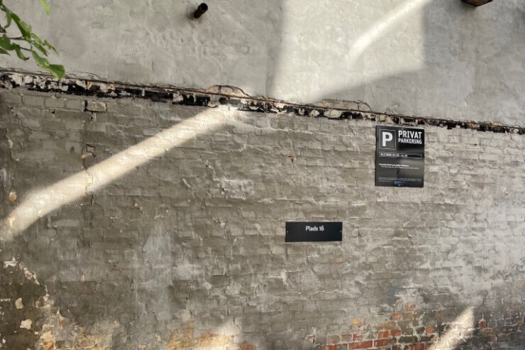 Plateau zitelement als wachtbankje Plateau zitelement als wachtbankje