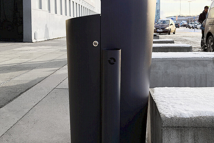 Elbin afvalbak is zeer praktisch en onderhoudsvriendelijk in gebruik Elbin afvalbak is zeer praktisch en onderhoudsvriendelijk in gebruik