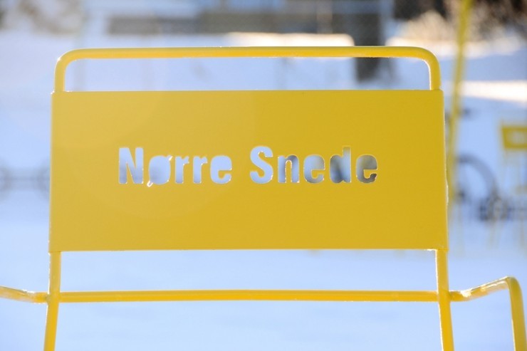 Amager stoel - verkrijgbaar in opvallende kleuren Amager stoel - verkrijgbaar in opvallende kleuren