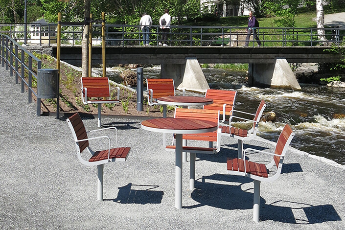 Parco tafel voor een comfortabele plek om te werken, ontmoeten of ontspannen Parco tafel voor een comfortabele plek om te werken, ontmoeten of ontspannen