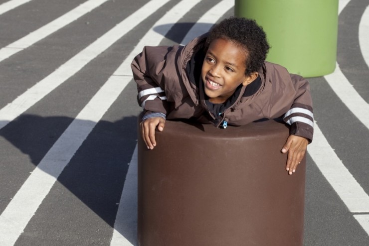 HopOp 500 kruk is kindvriendelijk door afgeronde vormen HopOp 500 kruk is kindvriendelijk door afgeronde vormen