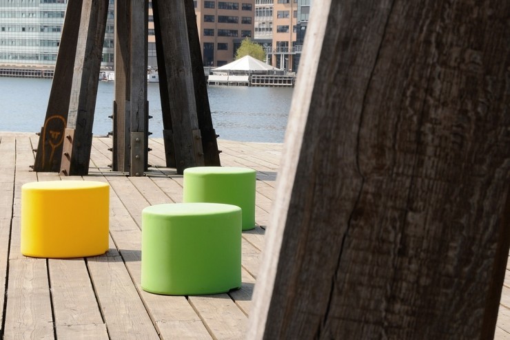 HopOp 500 kruk geschikt voor schoolpleinen en zitplaatsen HopOp 500 kruk geschikt voor schoolpleinen en zitplaatsen