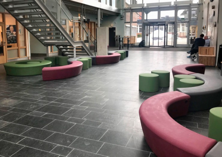 HopOp 500 kruk geschikt voor openbare binnenruimtes HopOp 500 kruk geschikt voor openbare binnenruimtes