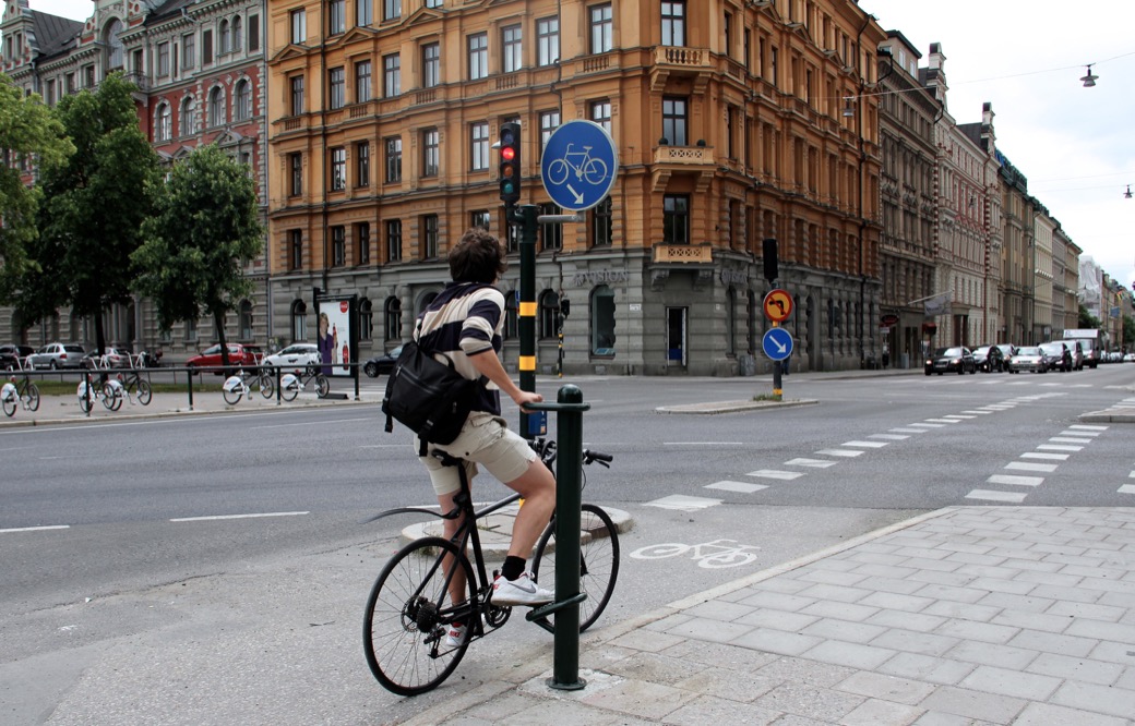 Biker's Rest fietsstandaard bij stoplicht
