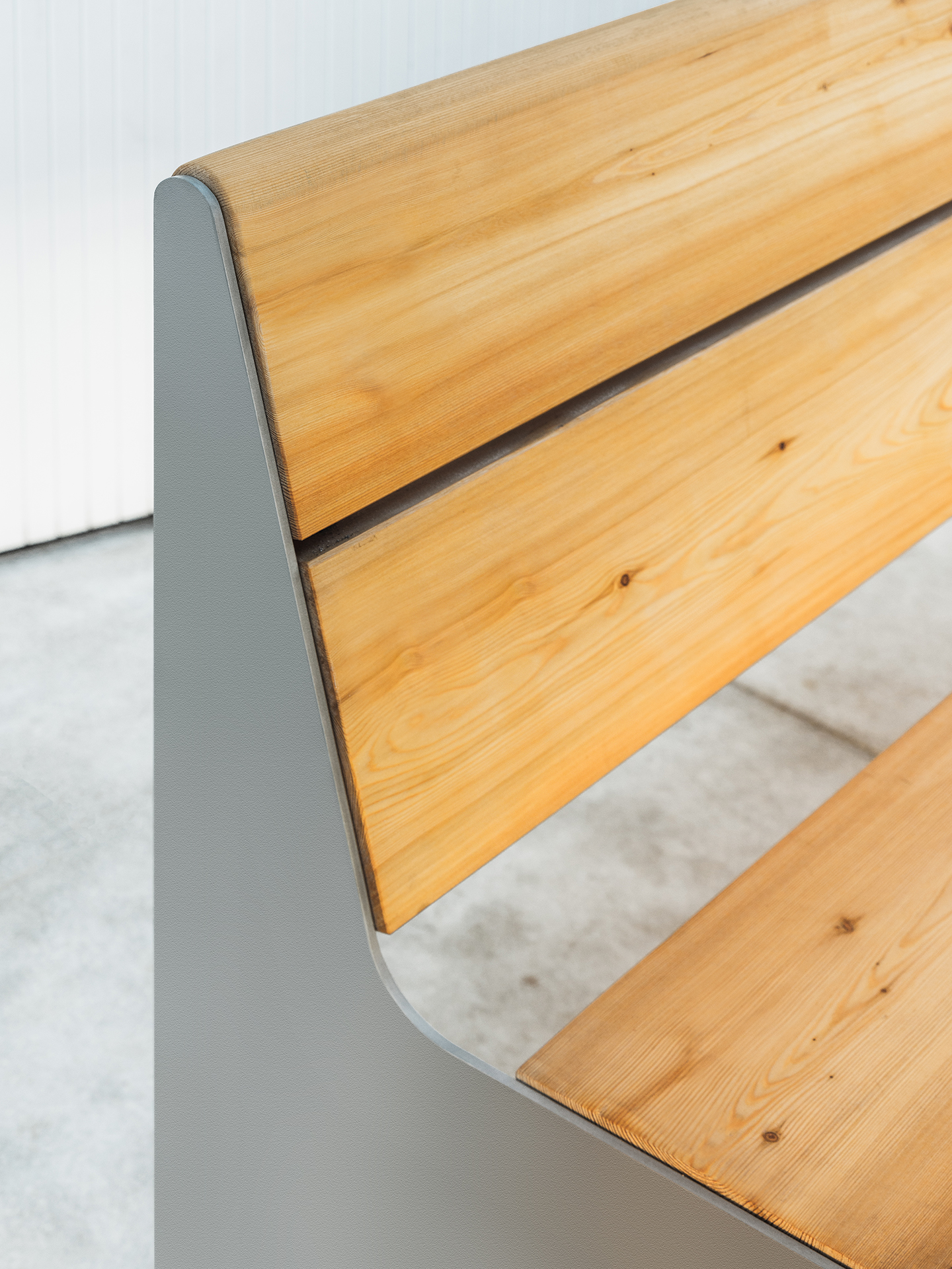 Hey Bank Gemaakt van duurzaam hout en staal Tjinco