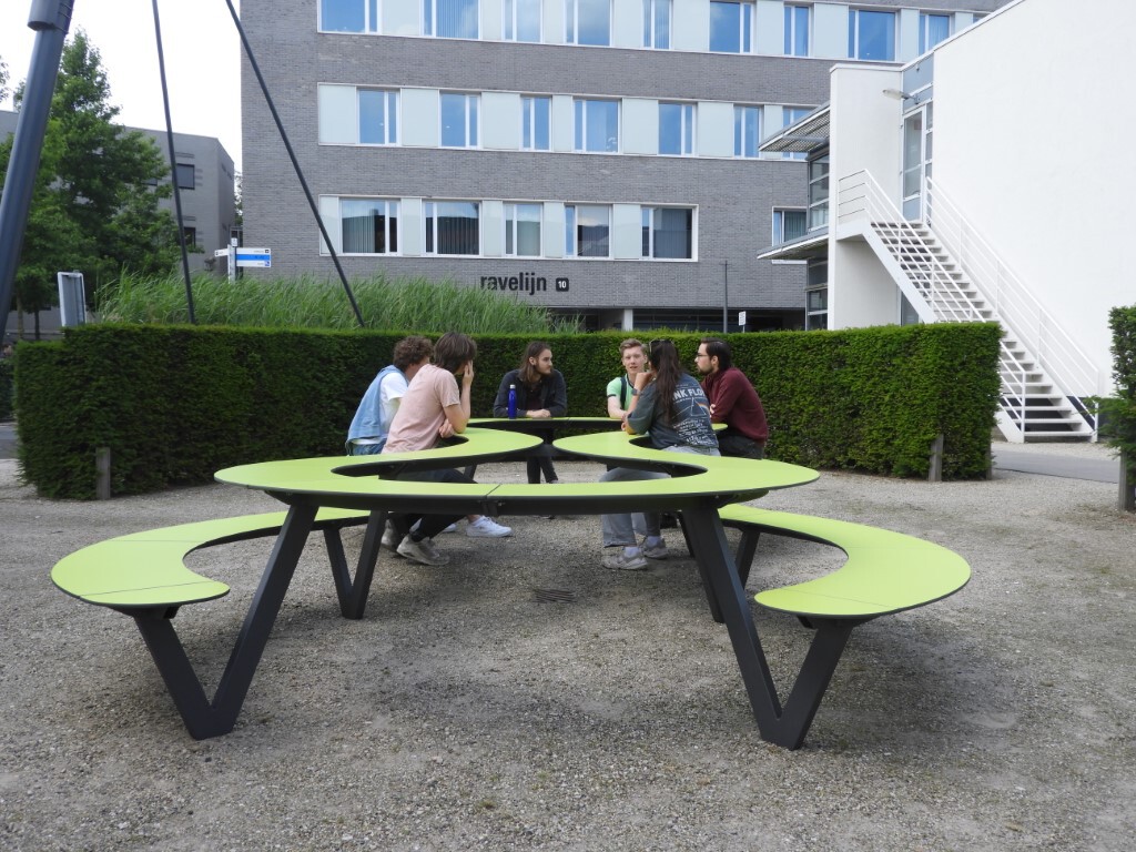 King Arthur picknicktafel - groen - hogedruklaminaat - schoolplein - campus