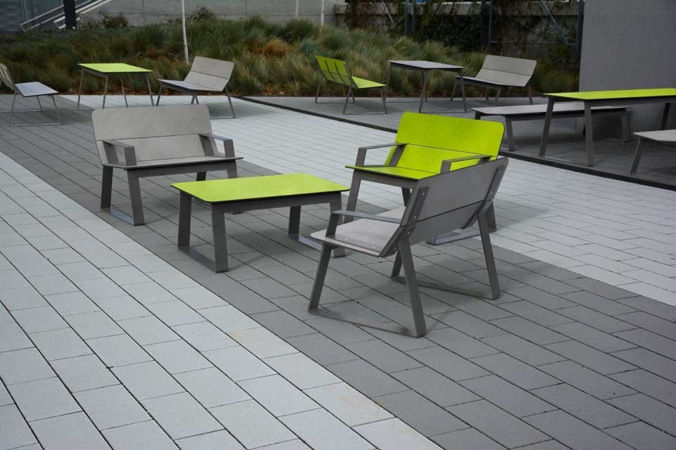 Superfly stoel geschikt voor iedere openbare buitenruimte Superfly stoel geschikt voor iedere openbare buitenruimte