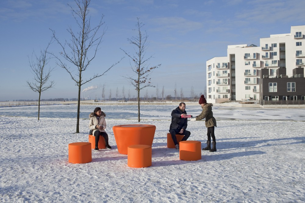 Loop Picnicktafel HopOp 500 geschikt voor binnen en buiten Loop Picnicktafel HopOp 500 geschikt voor binnen en buiten